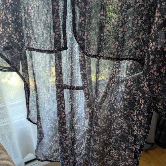 34. California Moonrise Floral Sheer Black Blouse - Picture 4 of 4